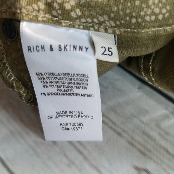 Rich & Skinny snake print python Jean's sz 25 skinny - Picture 4 of 8